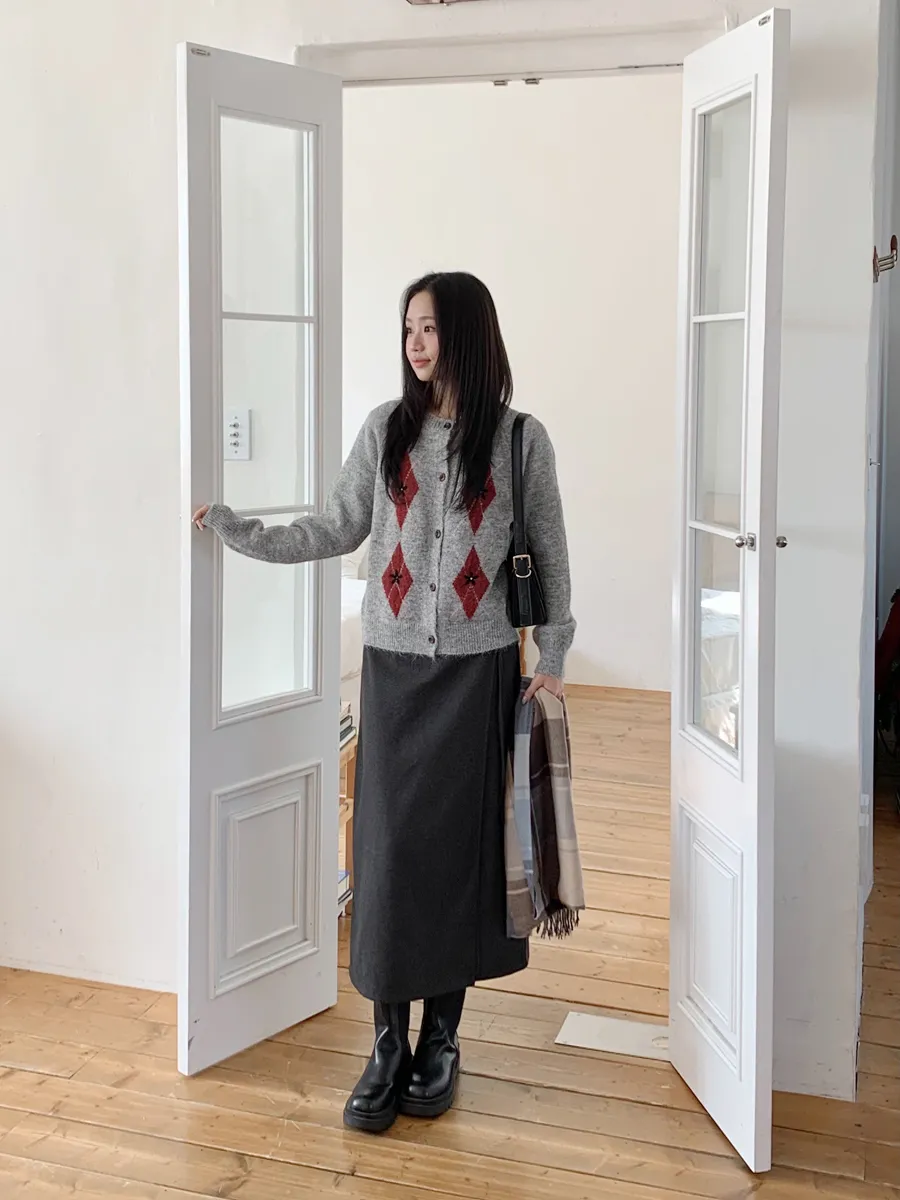 치마 모델 착용 이미지-S1L14