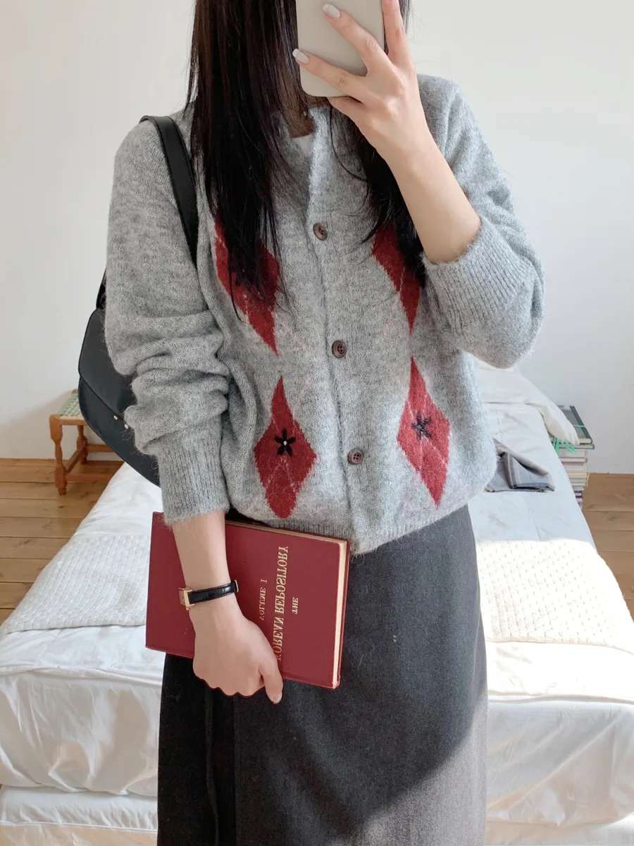 치마 모델 착용 이미지-S1L21