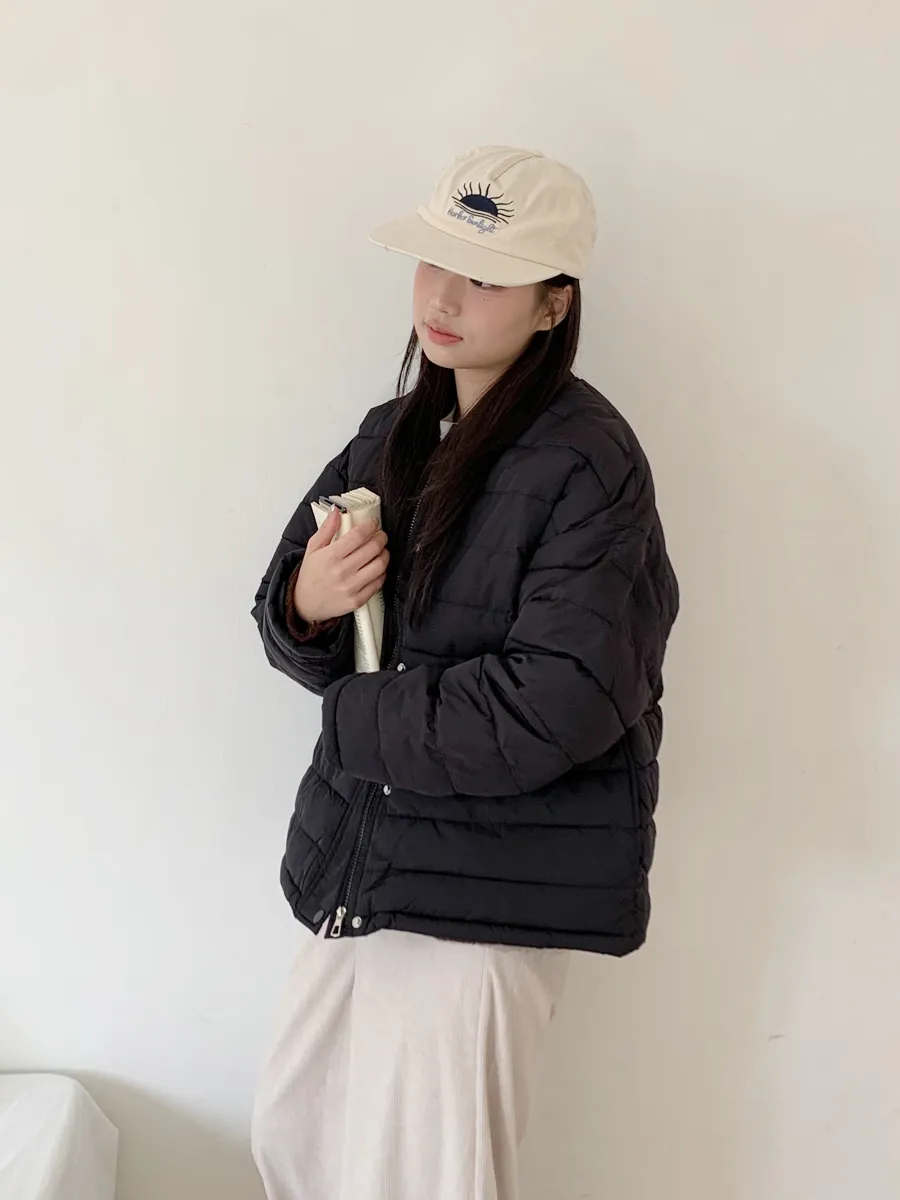 패딩 모델 착용 이미지-S1L17