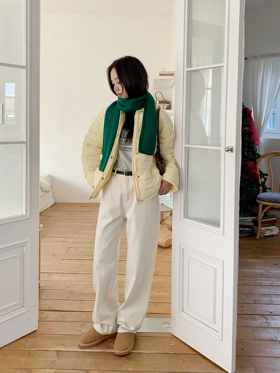 패딩 모델 착용 이미지-S1L33