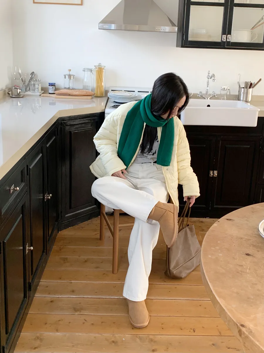 패딩 모델 착용 이미지-S1L38