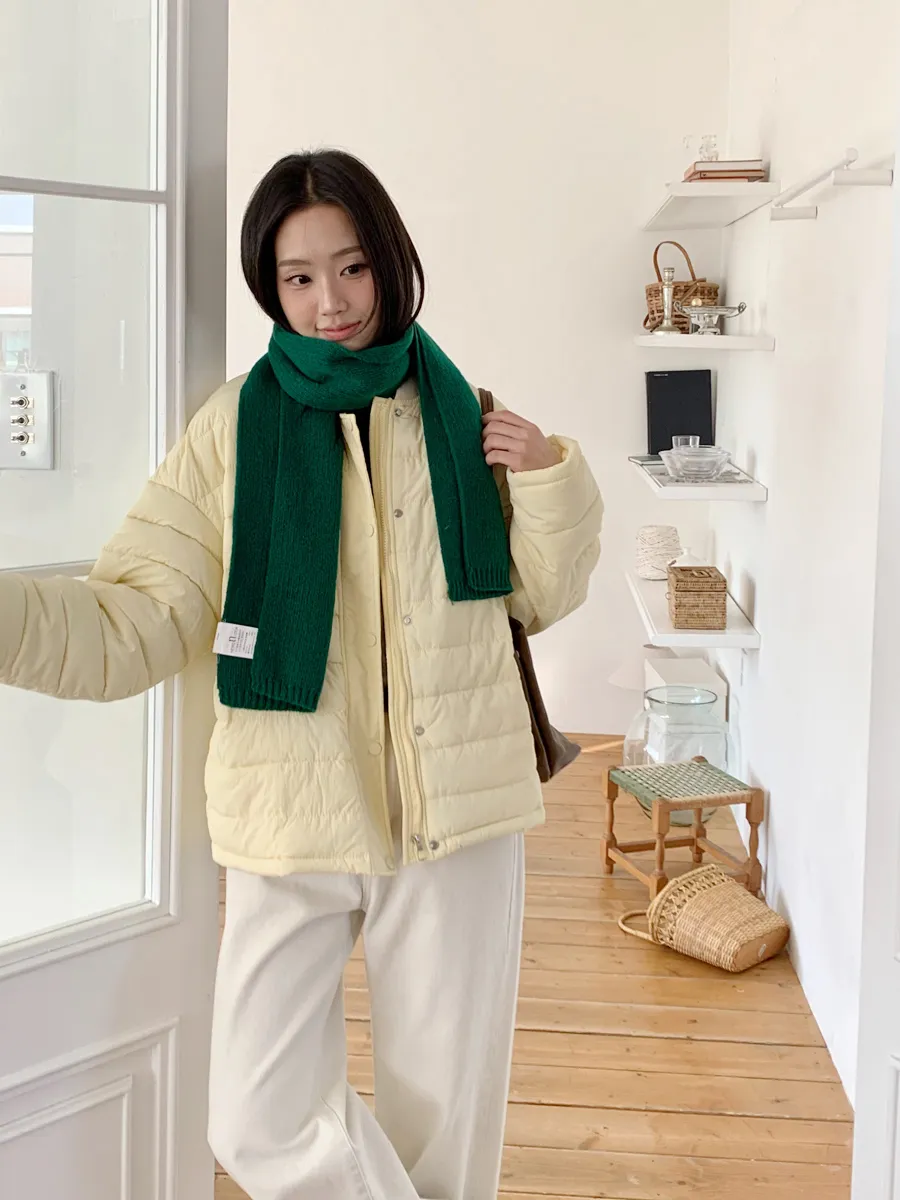 패딩 모델 착용 이미지-S1L34