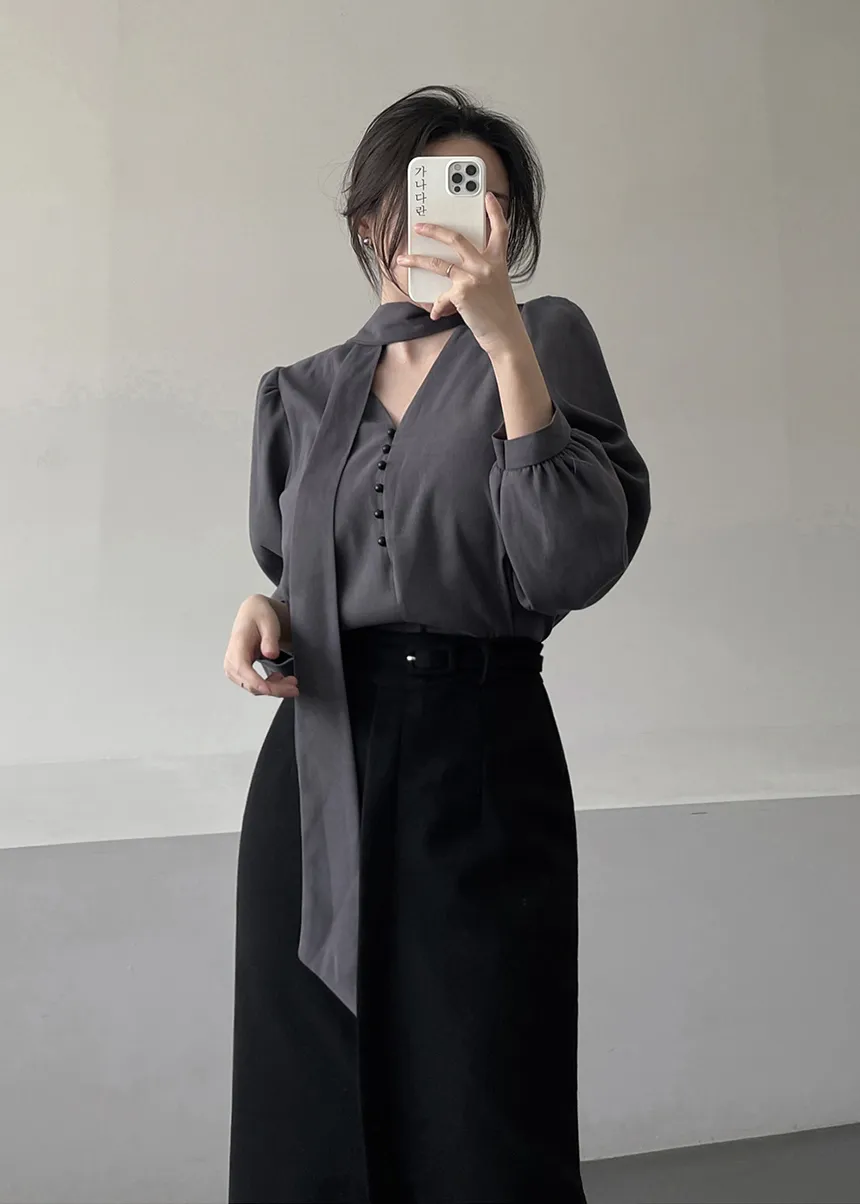 블라우스 모델 착용 이미지-S1L39
