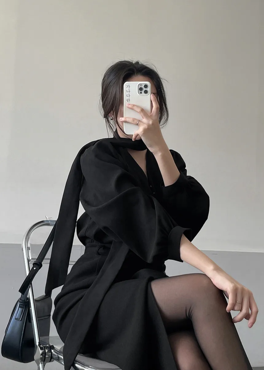 블라우스 모델 착용 이미지-S1L26