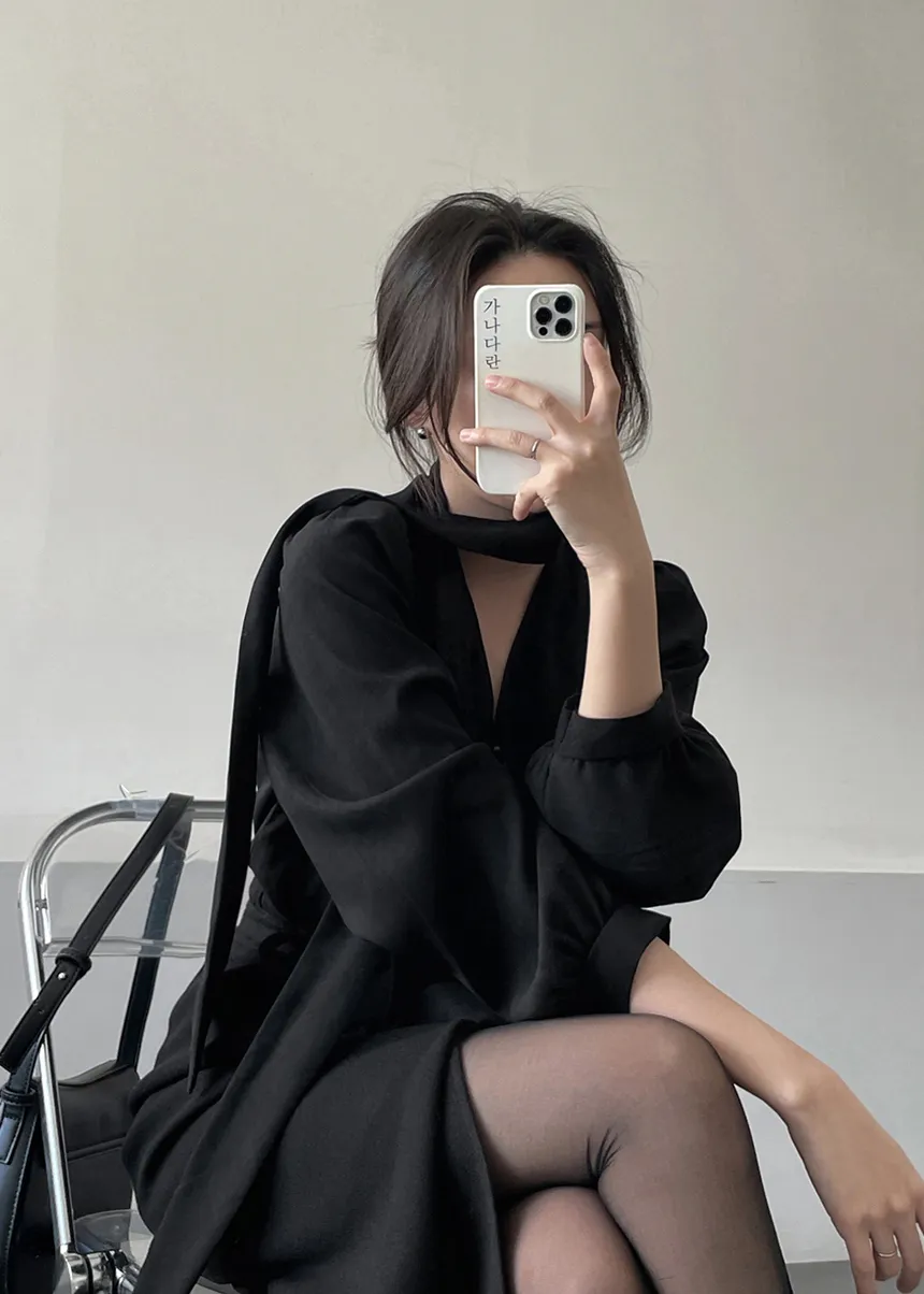 블라우스 모델 착용 이미지-S1L25