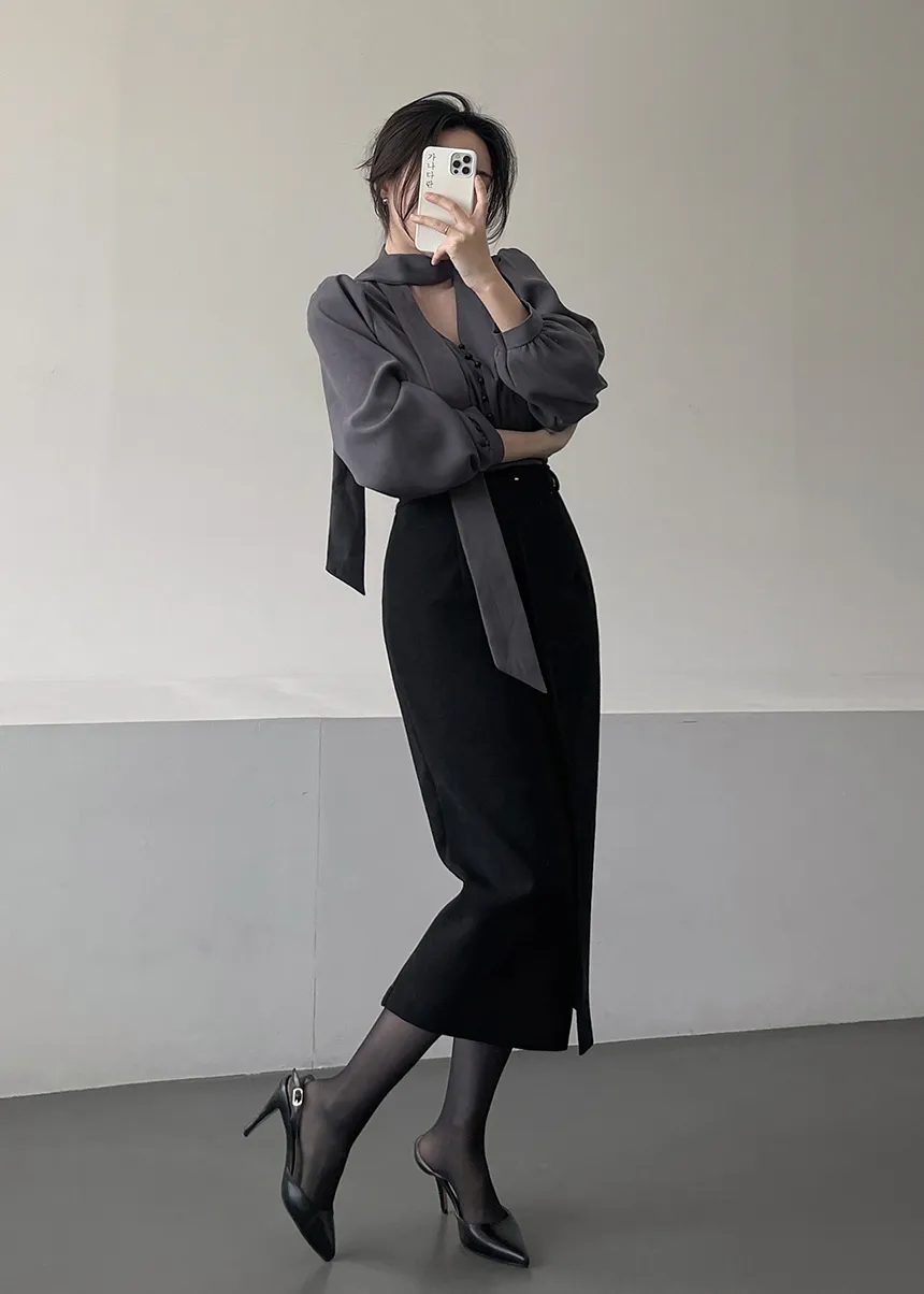 블라우스 모델 착용 이미지-S1L37