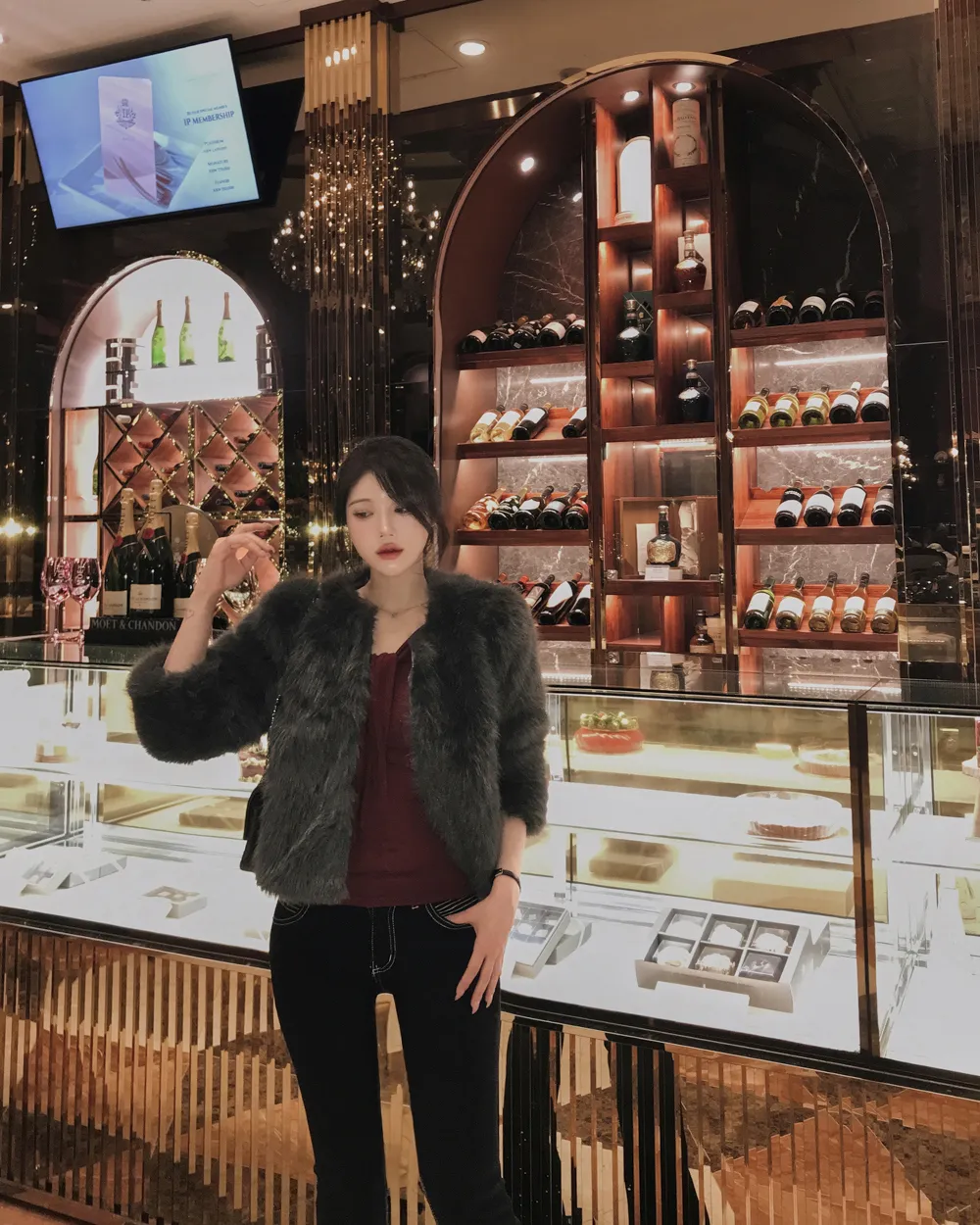 바지 모델 착용 이미지-S1L88