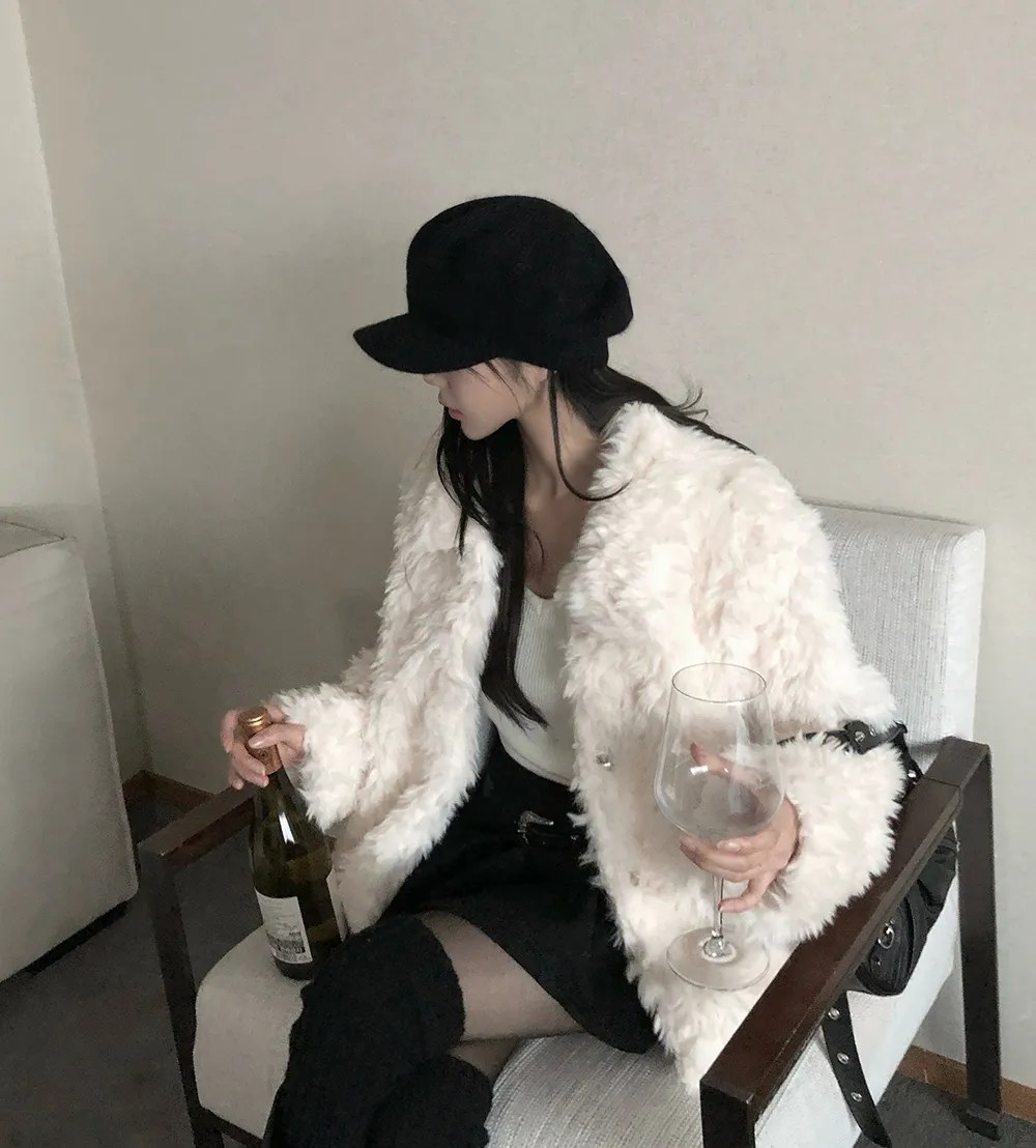 재킷 모델 착용 이미지-S2L8