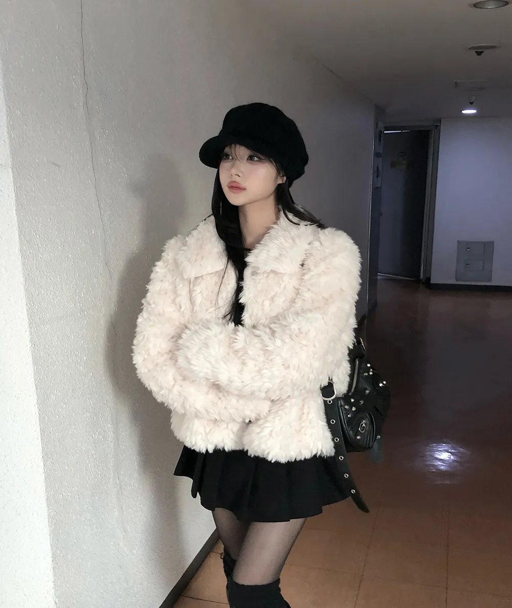 재킷 모델 착용 이미지-S2L11