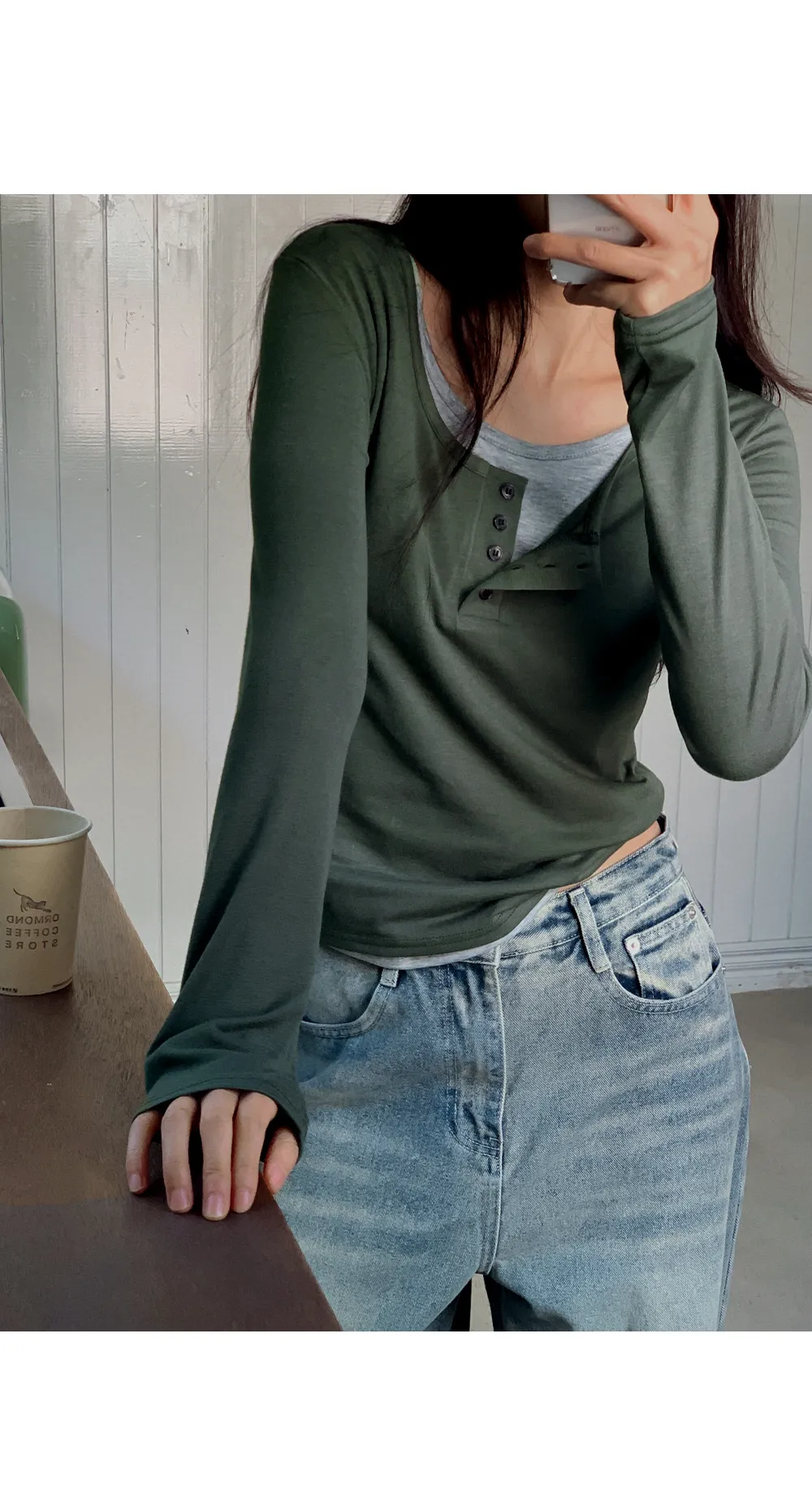 위타임_버튼 레이어드 긴팔 티셔츠 