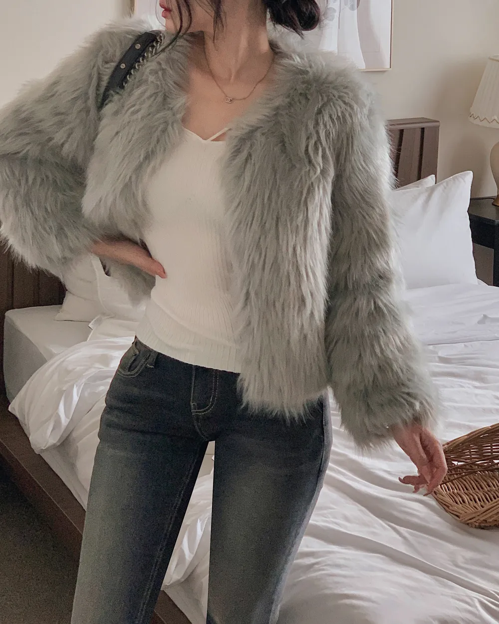 긴팔 티셔츠 모델 착용 이미지-S1L59