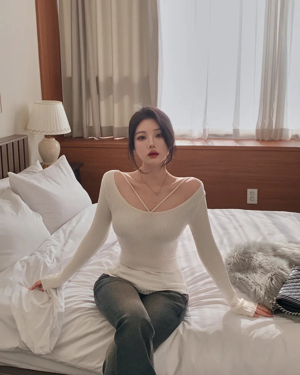 긴팔 티셔츠 모델 착용 이미지-S1L32