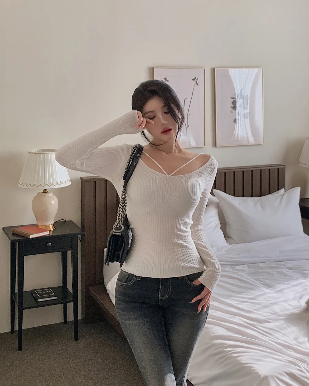 긴팔 티셔츠 모델 착용 이미지-S1L37