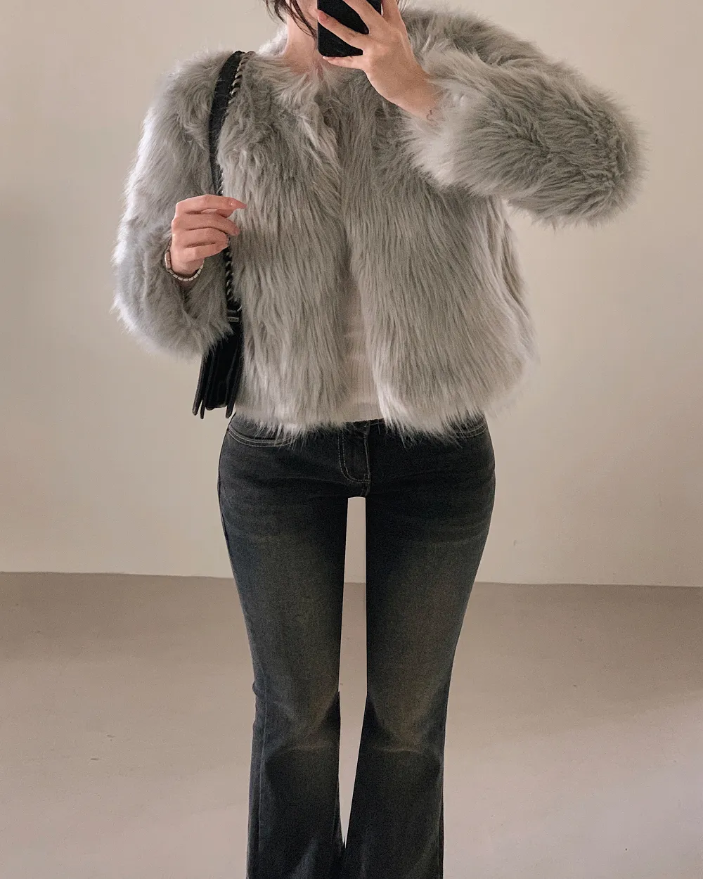 긴팔 티셔츠 모델 착용 이미지-S1L40