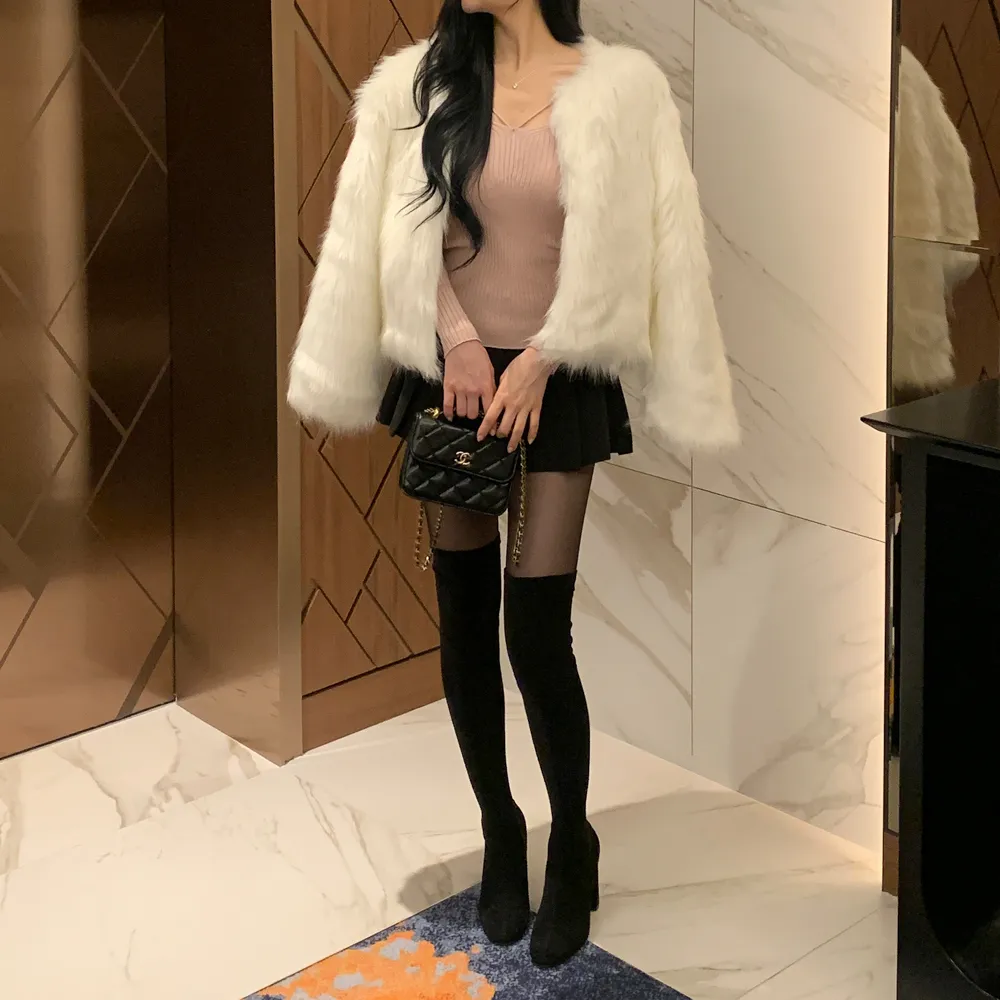 긴팔 티셔츠 모델 착용 이미지-S1L94