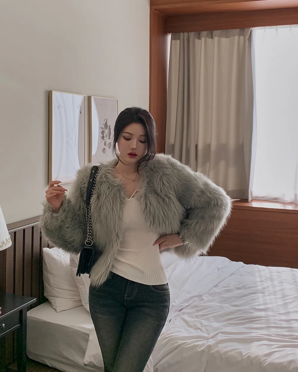 긴팔 티셔츠 모델 착용 이미지-S1L36