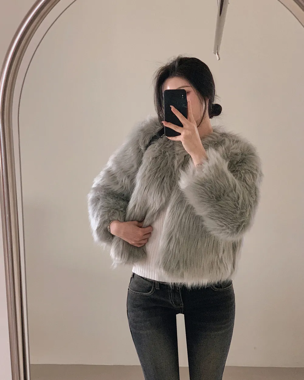 긴팔 티셔츠 모델 착용 이미지-S1L42