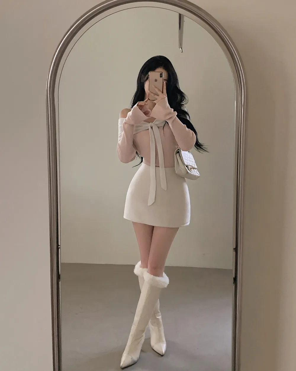 미니 스커트 모델 착용 이미지-S1L33