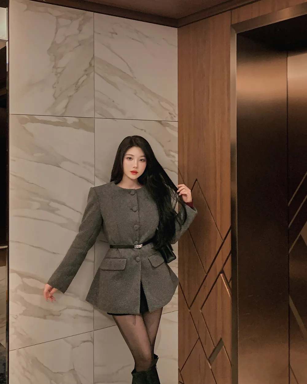 미니 스커트 모델 착용 이미지-S1L114