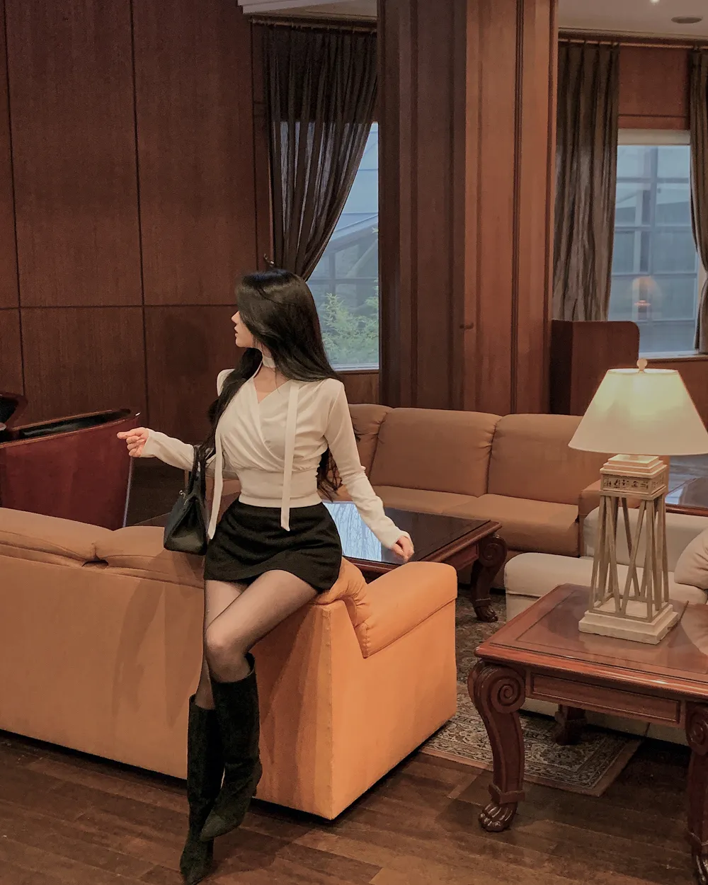 코트 모델 착용 이미지-S1L65