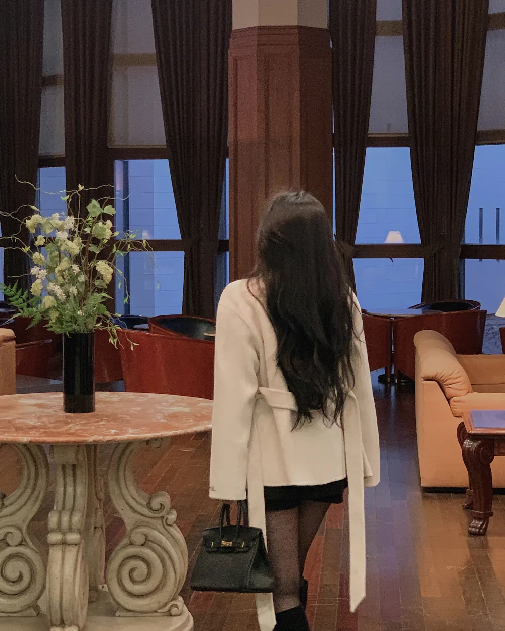 코트 모델 착용 이미지-S1L54