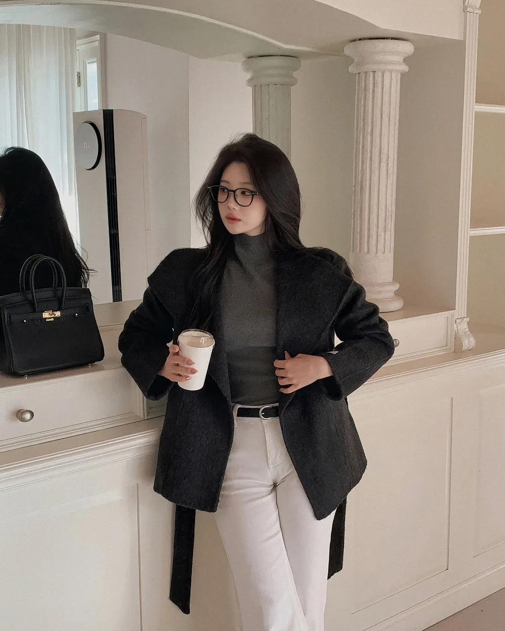 코트 모델 착용 이미지-S3L4