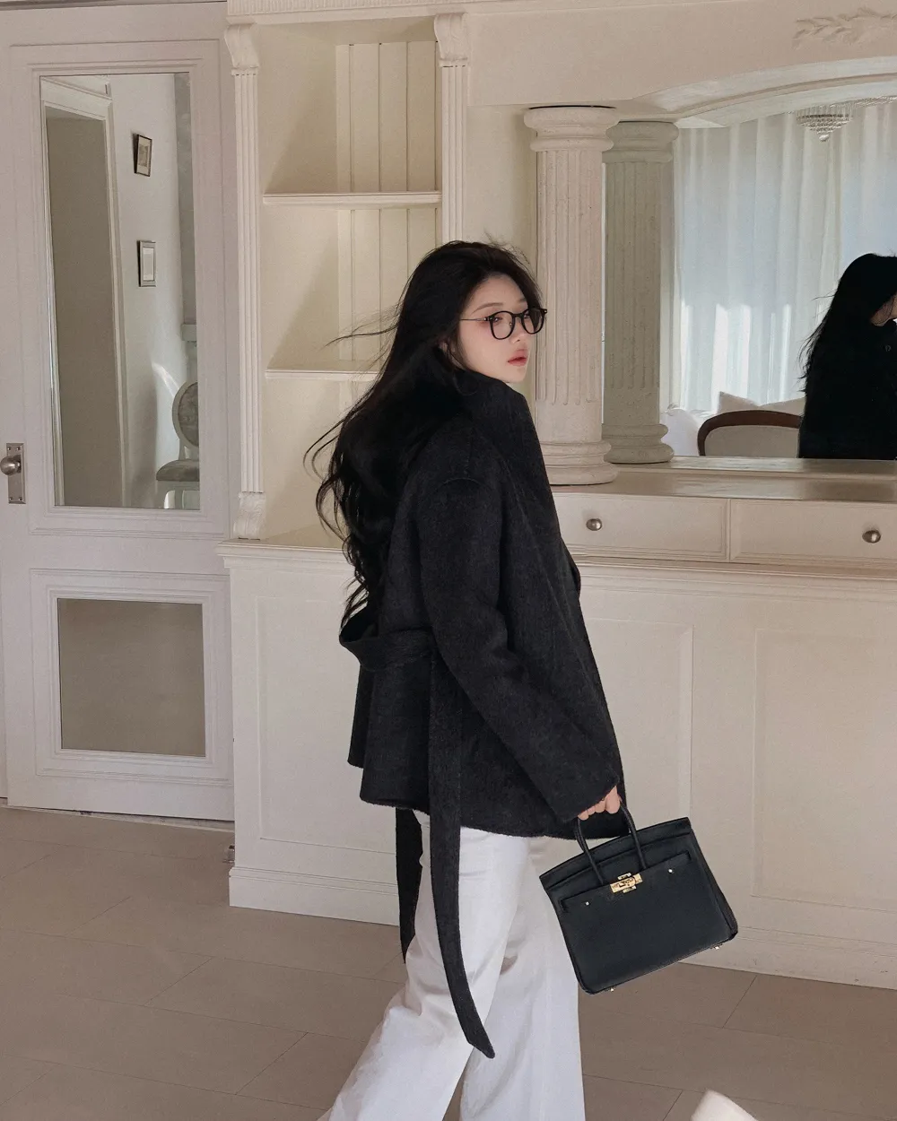 코트 모델 착용 이미지-S3L2