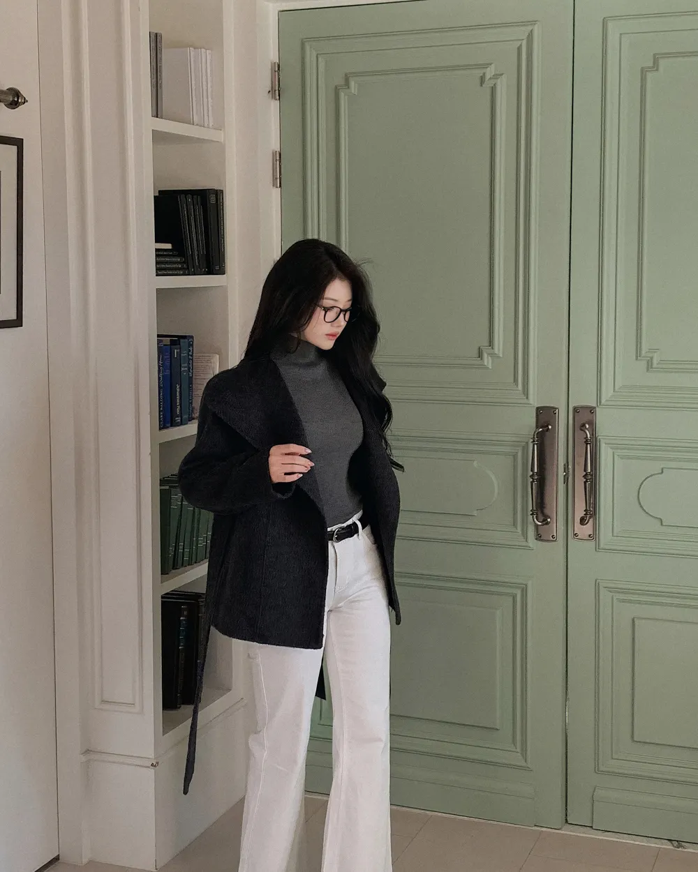 코트 모델 착용 이미지-S3L29