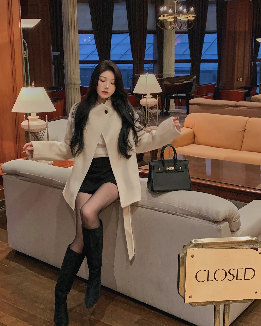 코트 모델 착용 이미지-S1L58