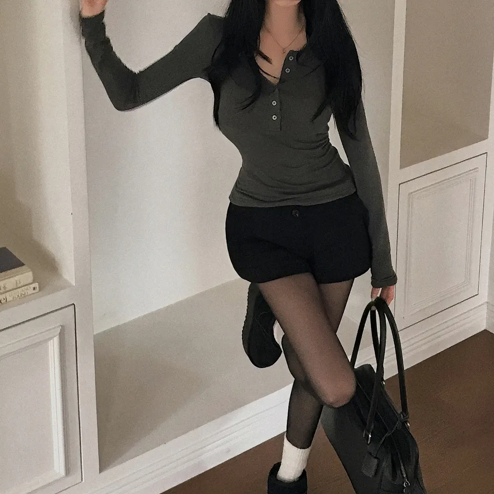 긴팔 티셔츠 모델 착용 이미지-S1L128