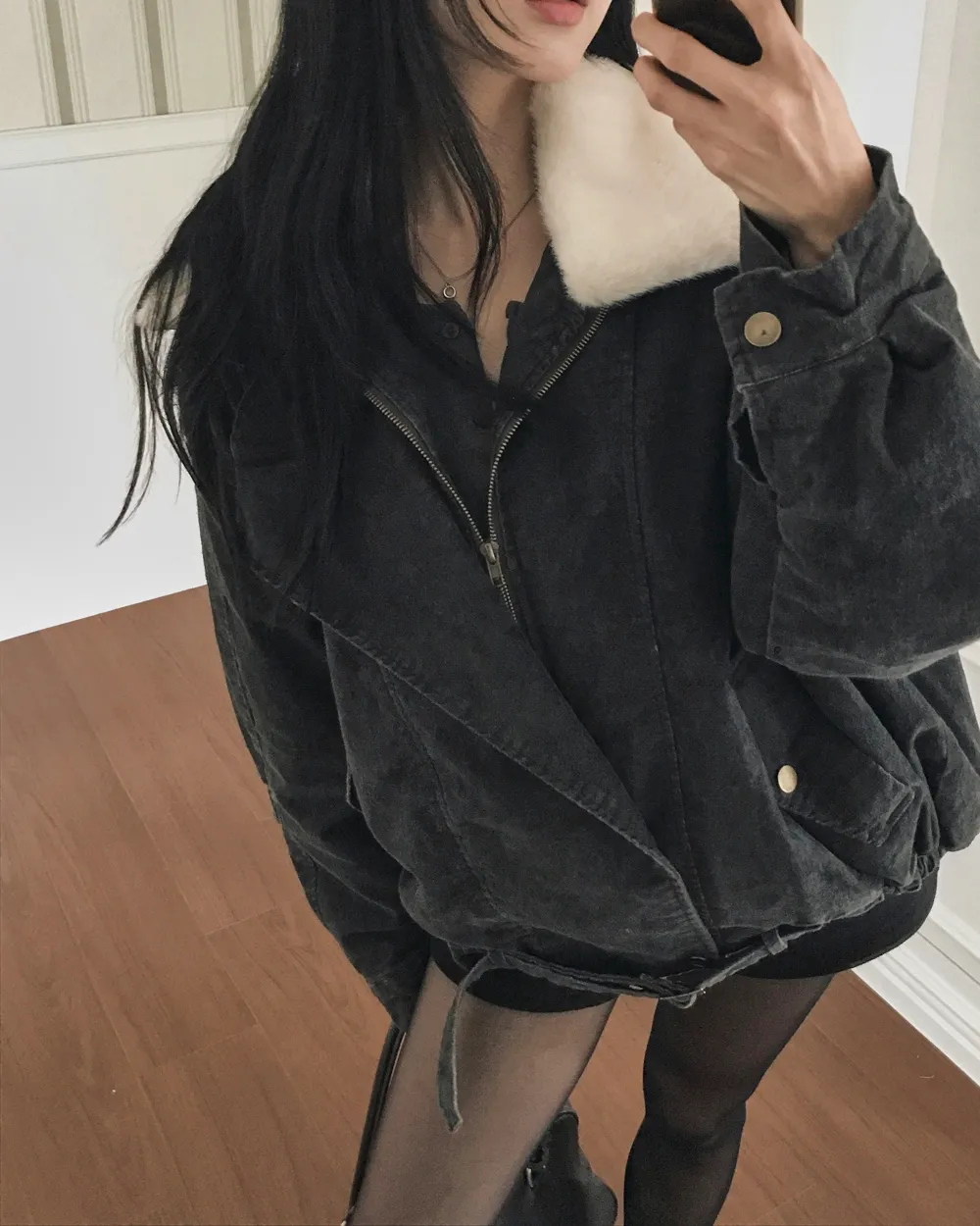 긴팔 티셔츠 모델 착용 이미지-S1L114