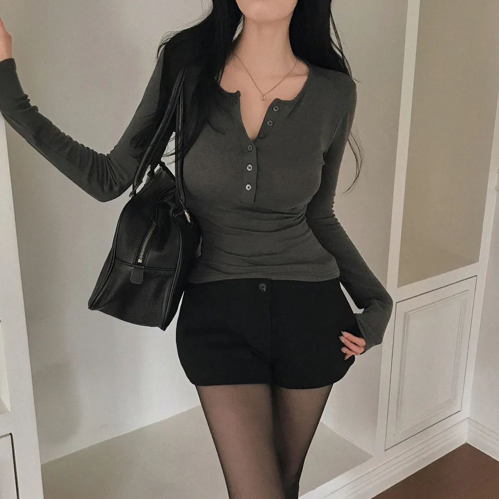 긴팔 티셔츠 모델 착용 이미지-S1L129