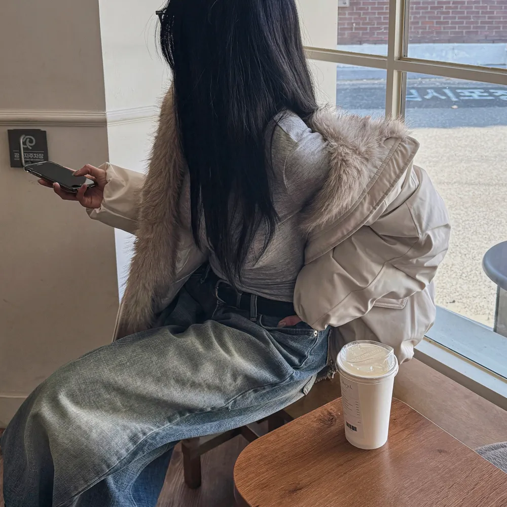 긴팔 티셔츠 모델 착용 이미지-S1L96