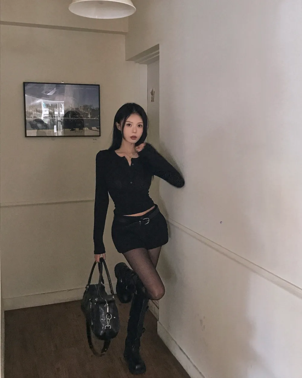 긴팔 티셔츠 모델 착용 이미지-S1L47