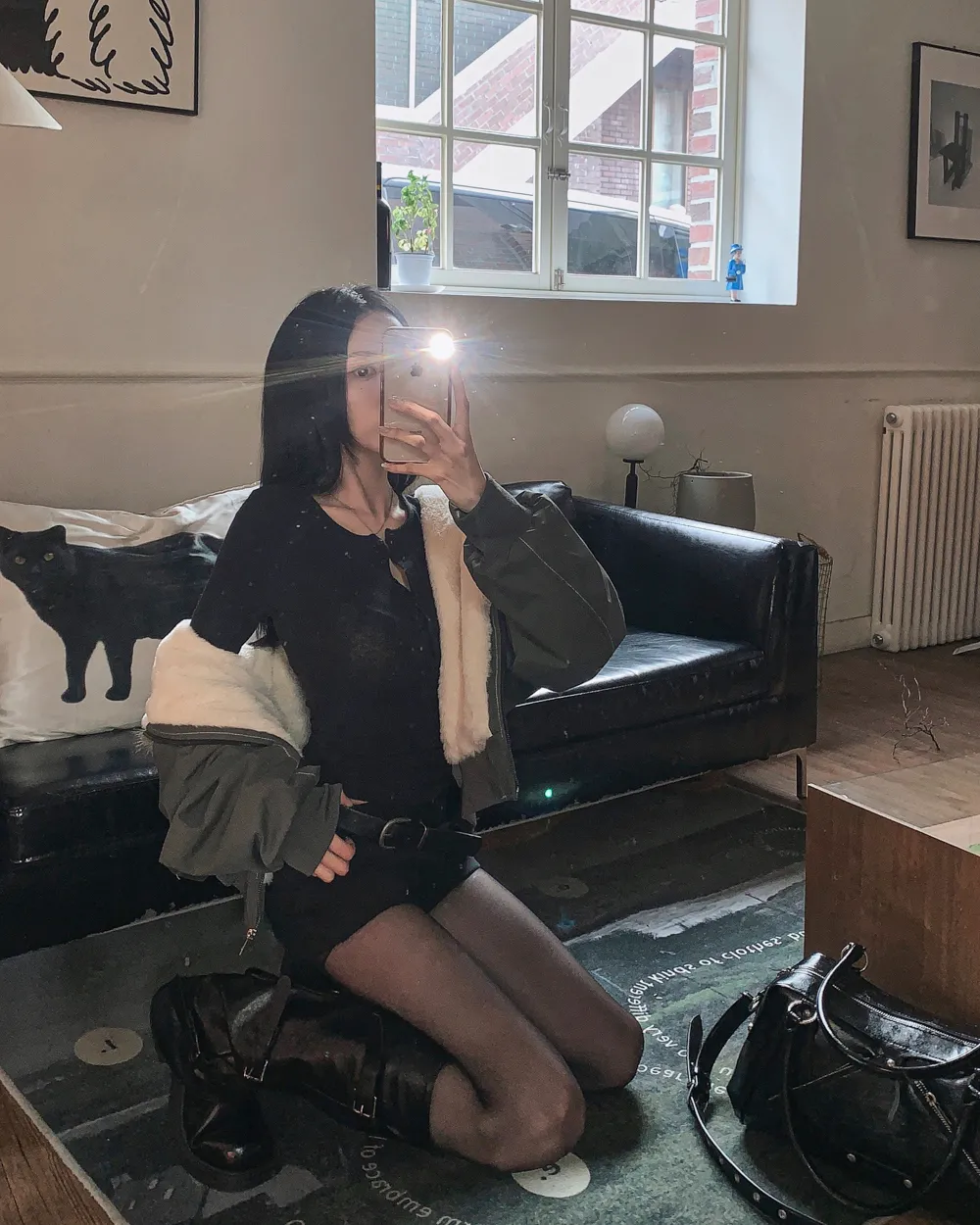 긴팔 티셔츠 모델 착용 이미지-S1L52