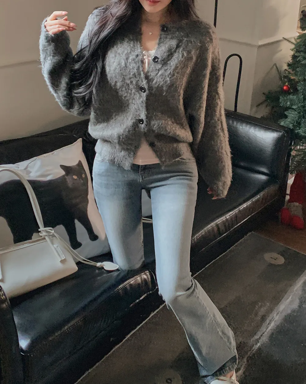 긴팔 티셔츠 모델 착용 이미지-S1L82