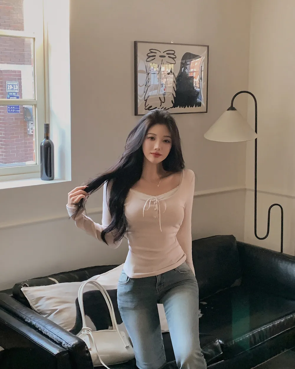 긴팔 티셔츠 모델 착용 이미지-S1L44