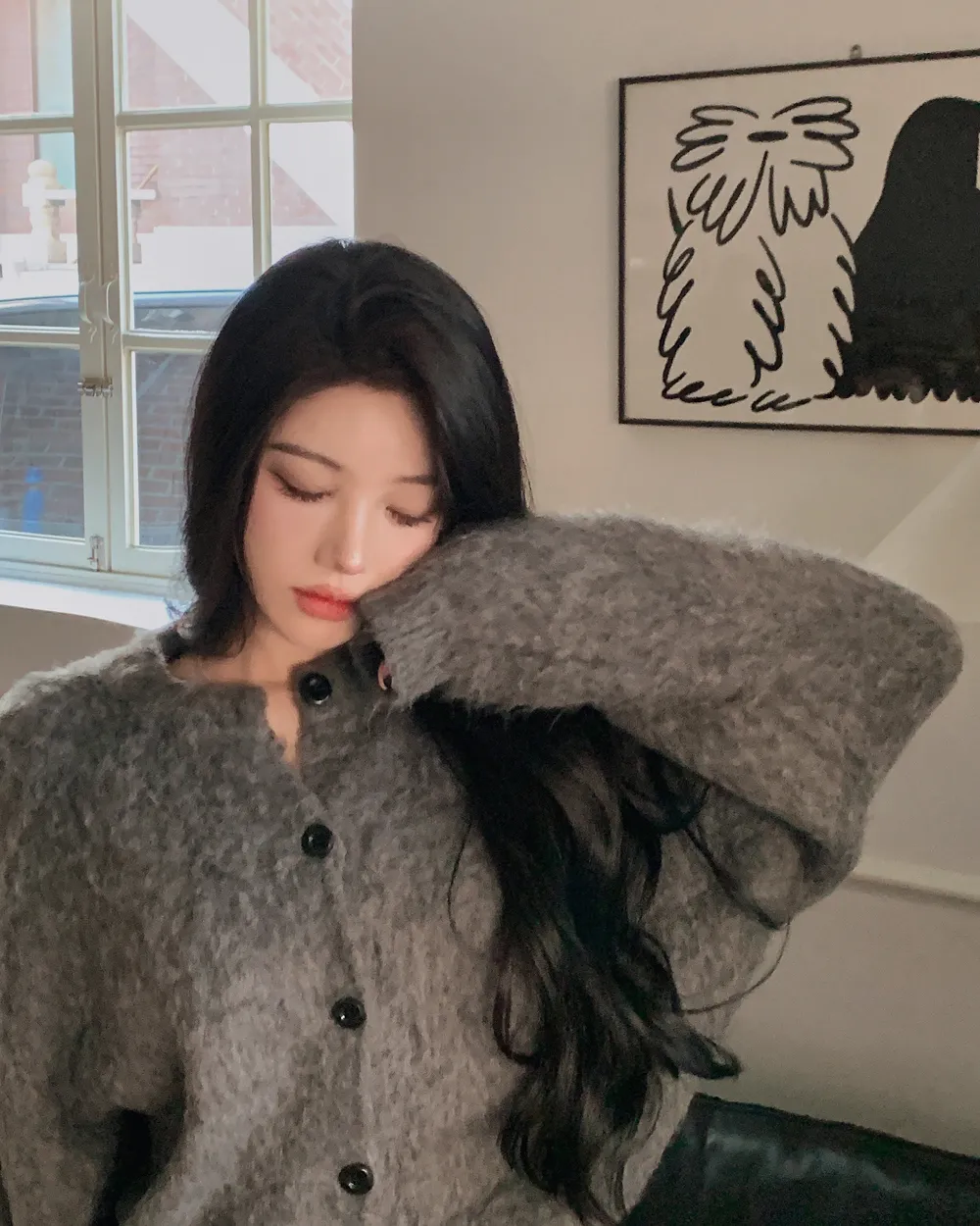 긴팔 티셔츠 모델 착용 이미지-S1L84