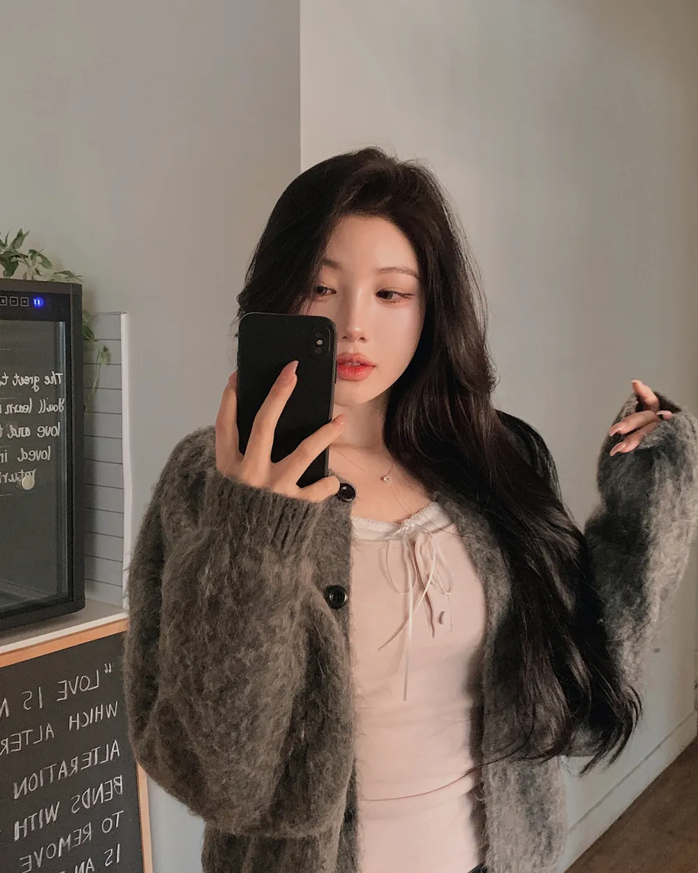 긴팔 티셔츠 모델 착용 이미지-S1L94