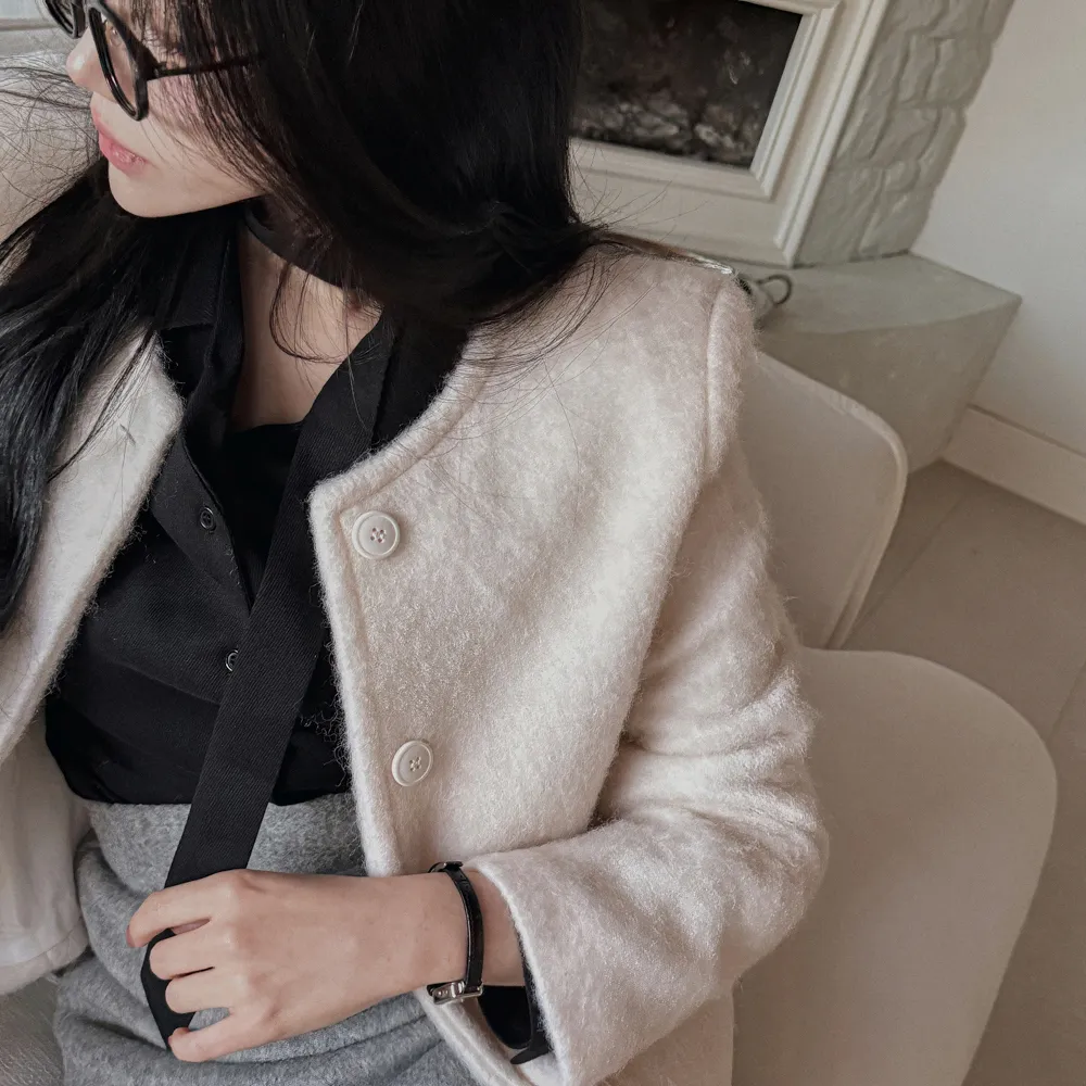 재킷 모델 착용 이미지-S1L54