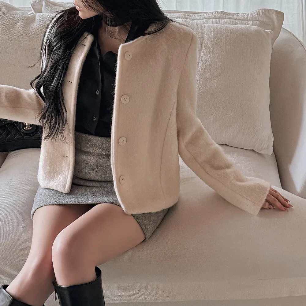 재킷 모델 착용 이미지-S1L44