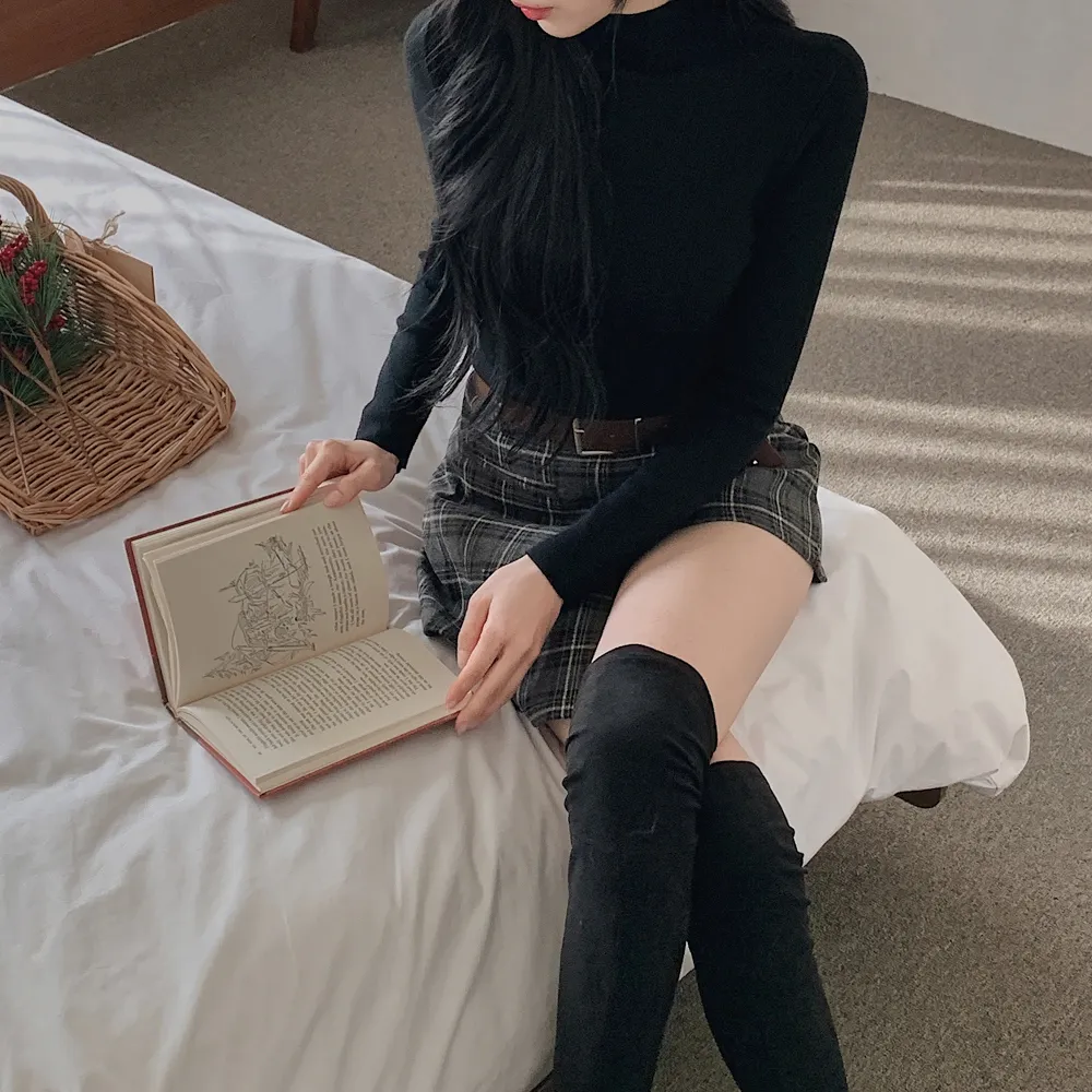 미니 스커트 모델 착용 이미지-S1L41