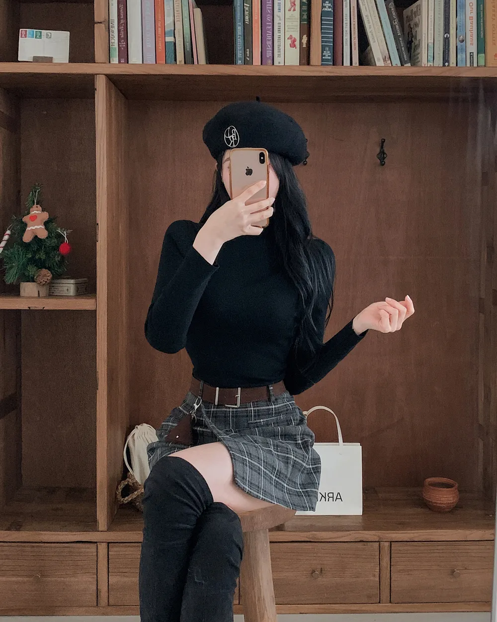 미니 스커트 모델 착용 이미지-S1L43