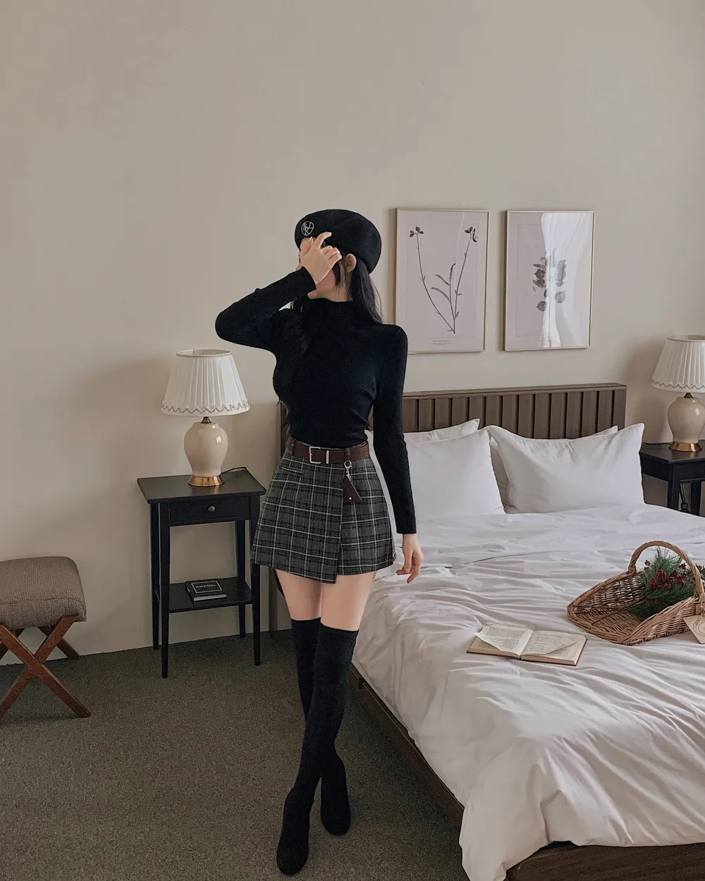 미니 스커트 모델 착용 이미지-S1L24