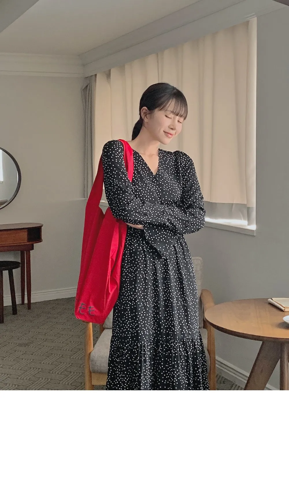 레블린_긴팔 도트롱원피스