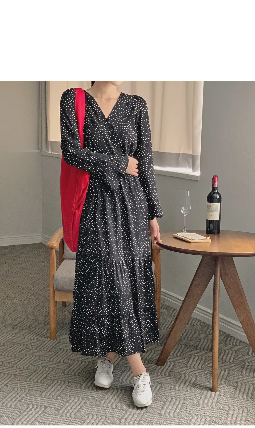 레블린_긴팔 도트롱원피스