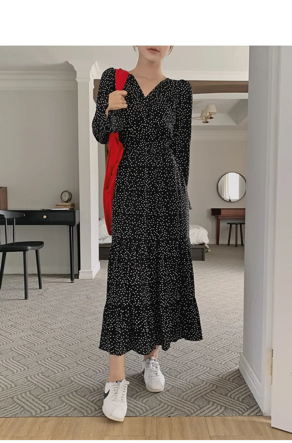 레블린_긴팔 도트롱원피스