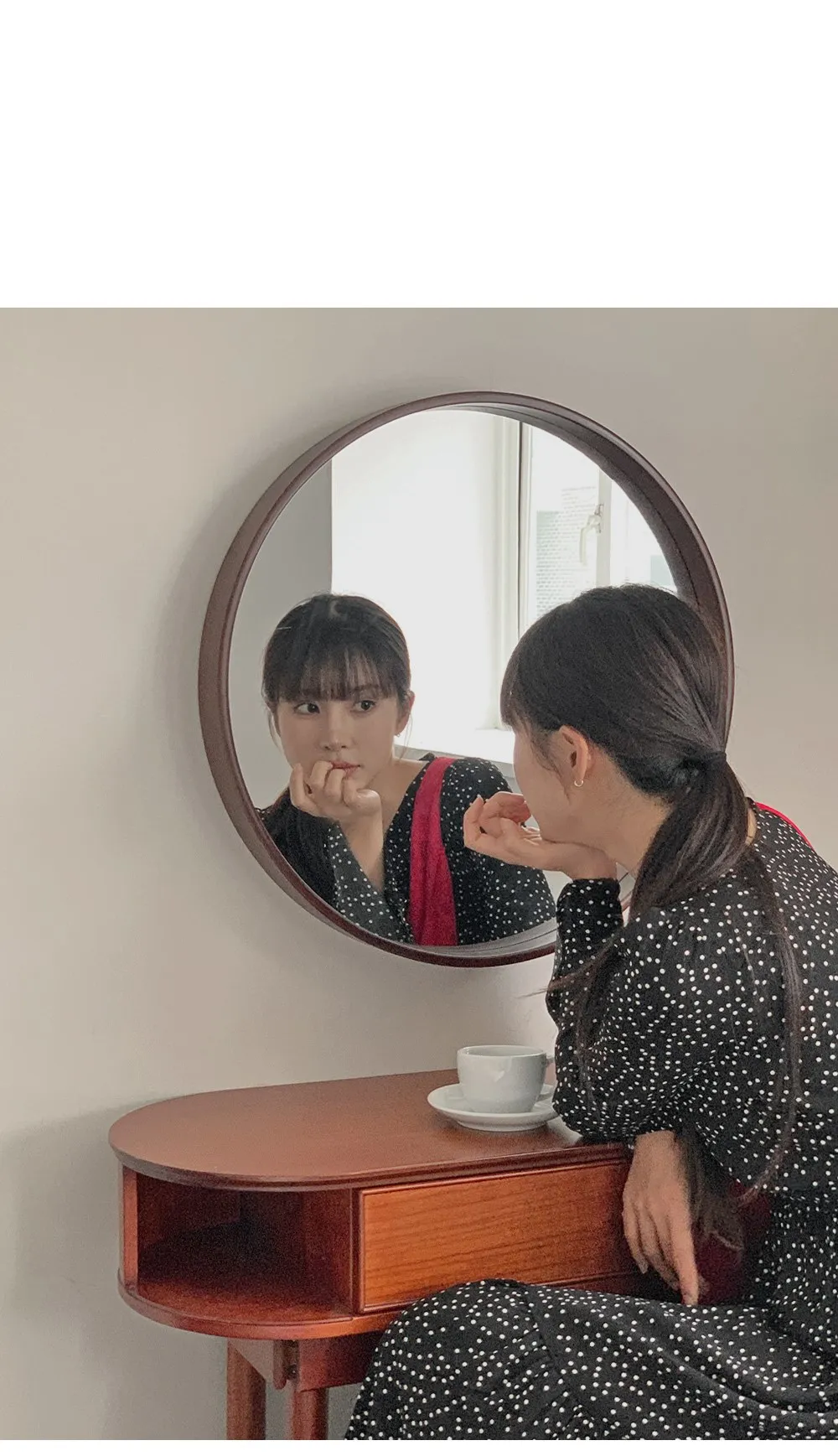 레블린_긴팔 도트롱원피스