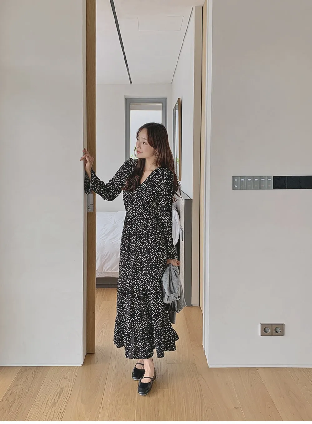 레블린_긴팔 도트롱원피스