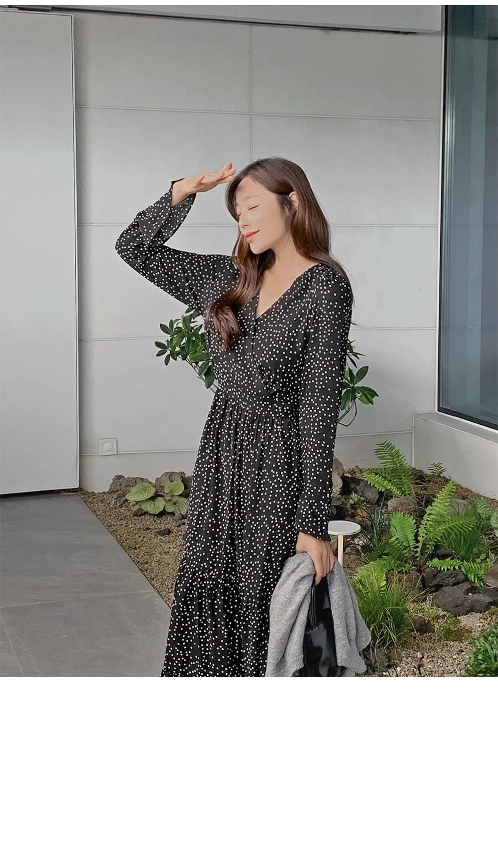 레블린_긴팔 도트롱원피스